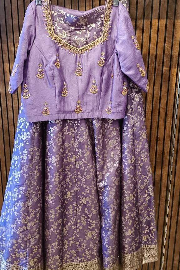 Lavender Royal Outfit - RDHL007