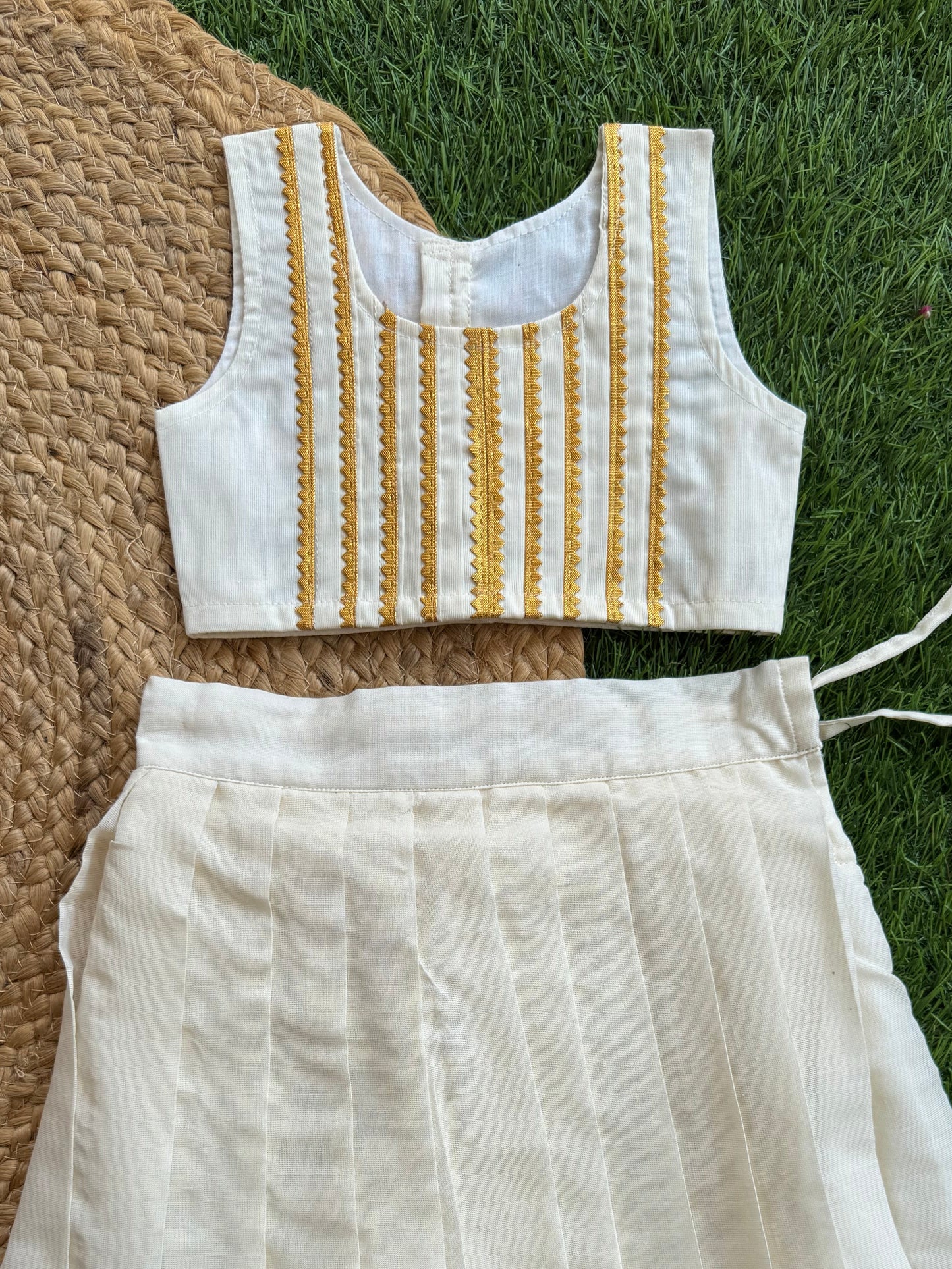 kerala cotton  Pattupavada Set