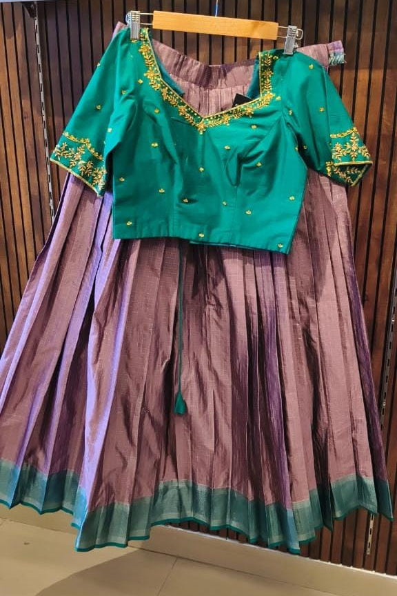 Peacock Glow Traditional Outfit - RDHL008