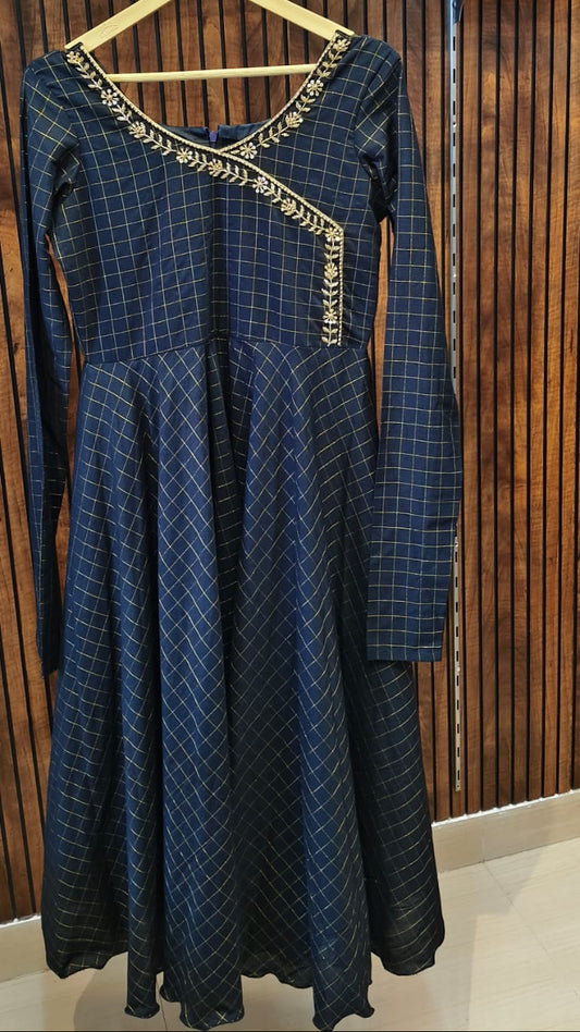 The Midnight Black Gown - RDHC003