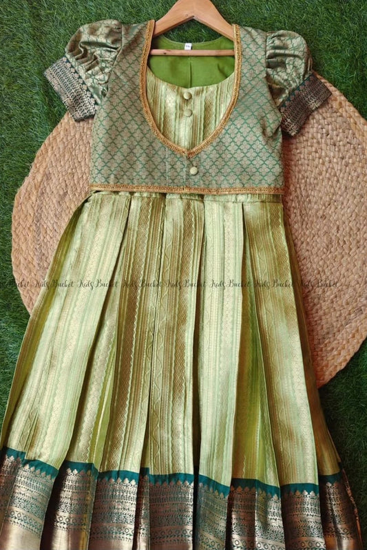 Kanchipuram Pleated Silk Petticoast Skirt Set - KBGSP009