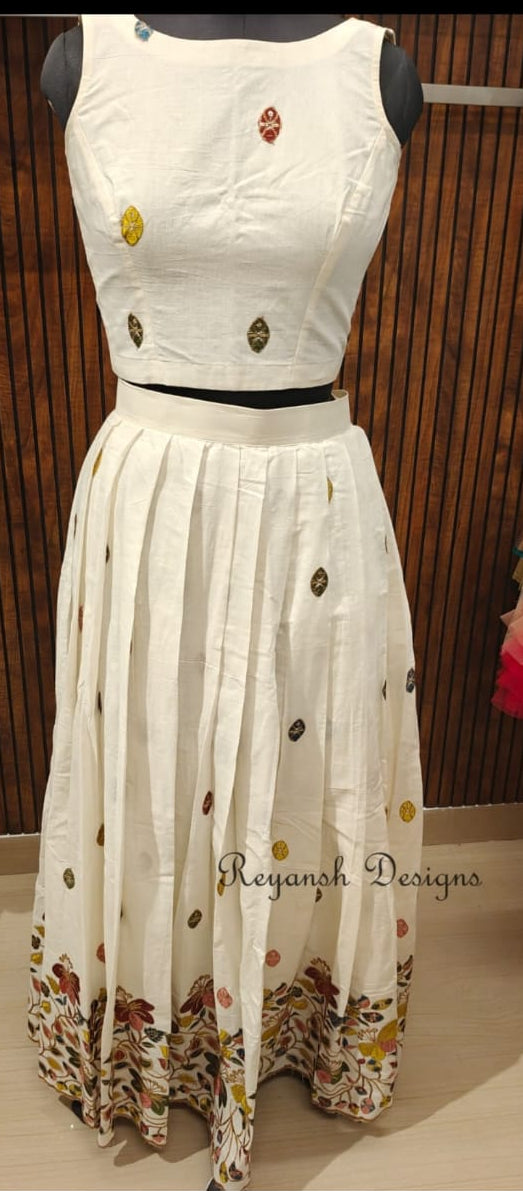 Floral Thread Work Lehenga - RDHL012