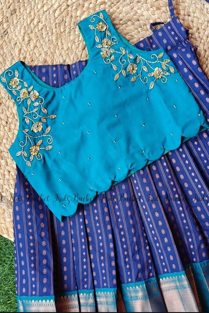 Temple Border Silk Set - KBGSP006