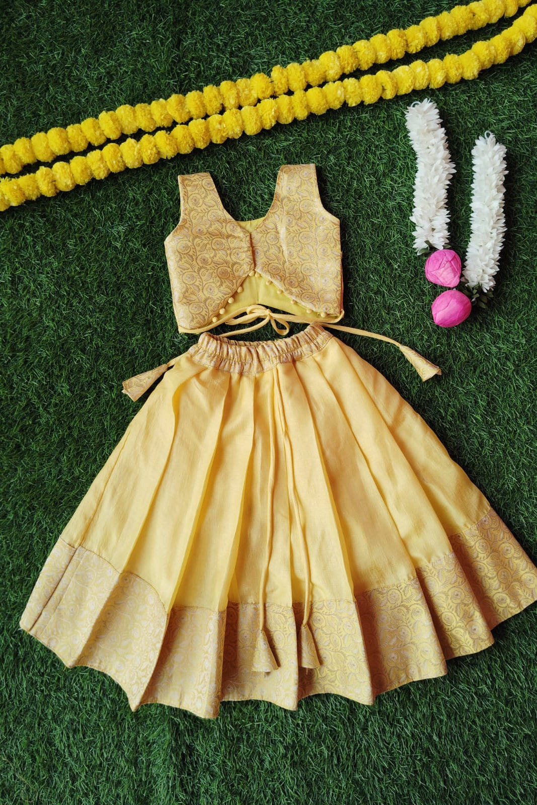 Golden Brocade Creamy Top & Skirt Set - KBGBPY021